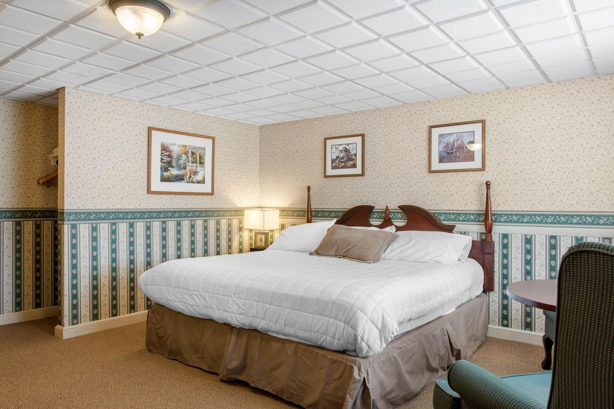Coachman Inn Китъри Екстериор снимка