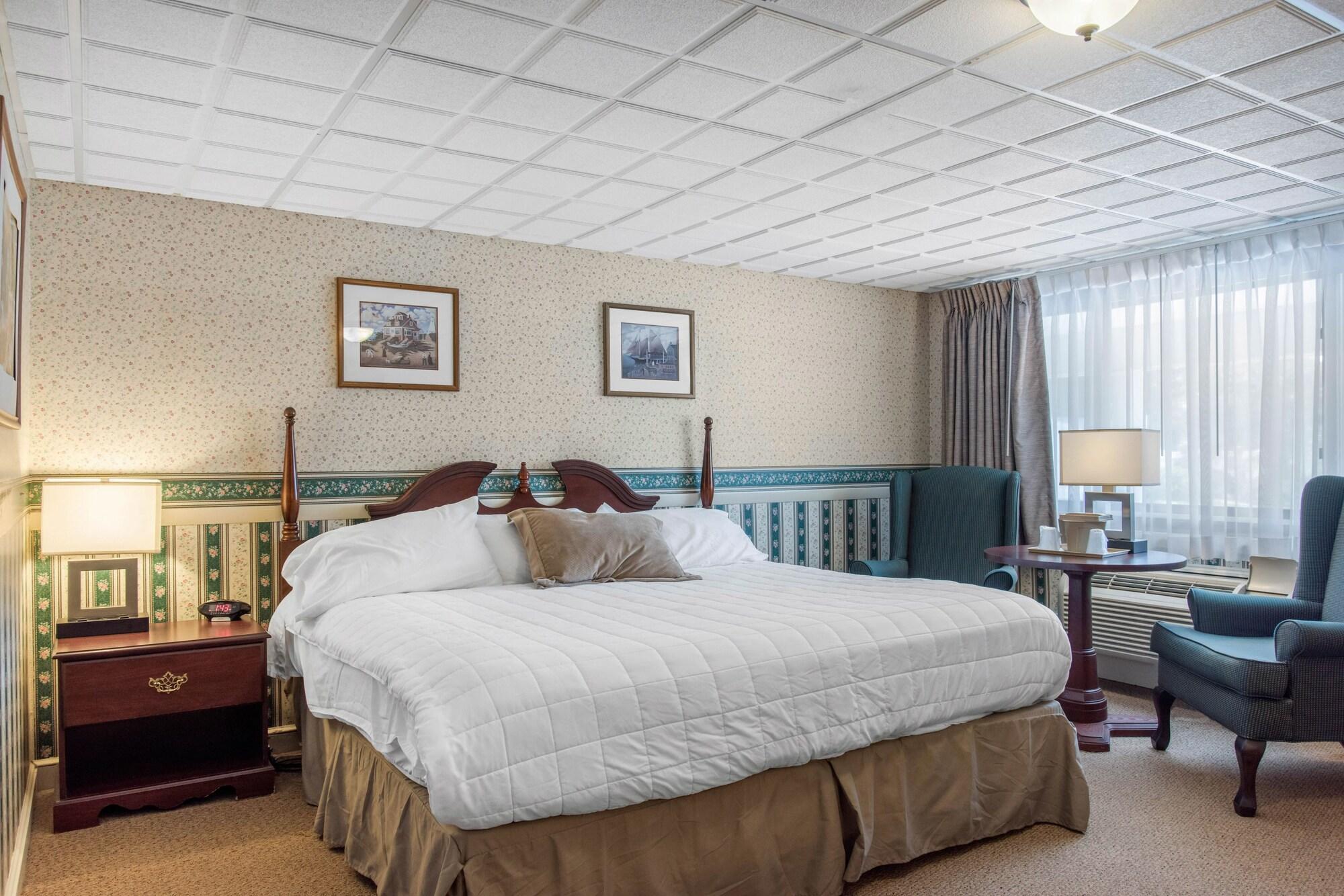 Coachman Inn Китъри Екстериор снимка