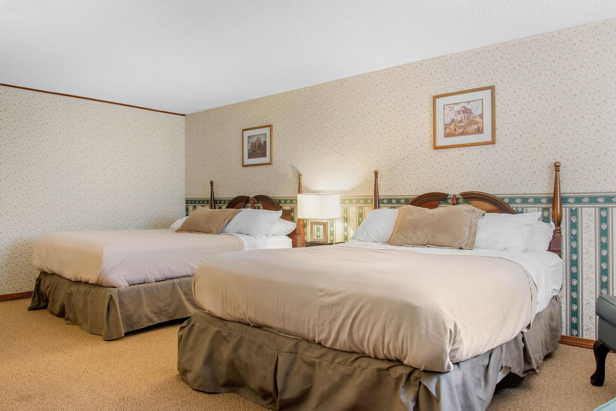 Coachman Inn Китъри Екстериор снимка