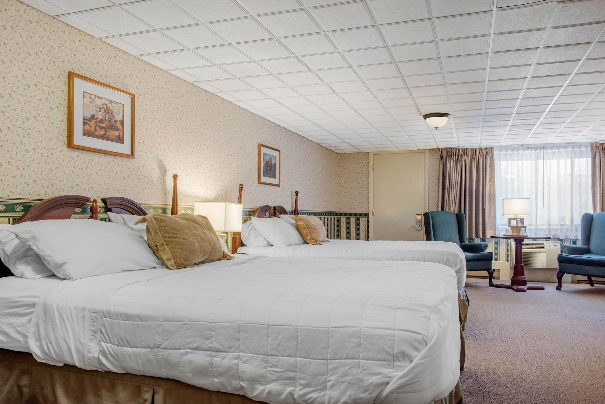 Coachman Inn Китъри Екстериор снимка
